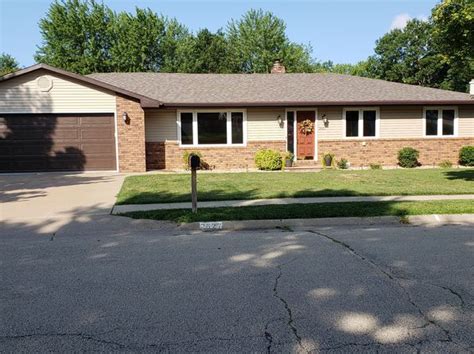 1749 Clarke Dr , Dubuque, IA 52001-3120 is currently not for sale. . Dubuque homes for sale by owner